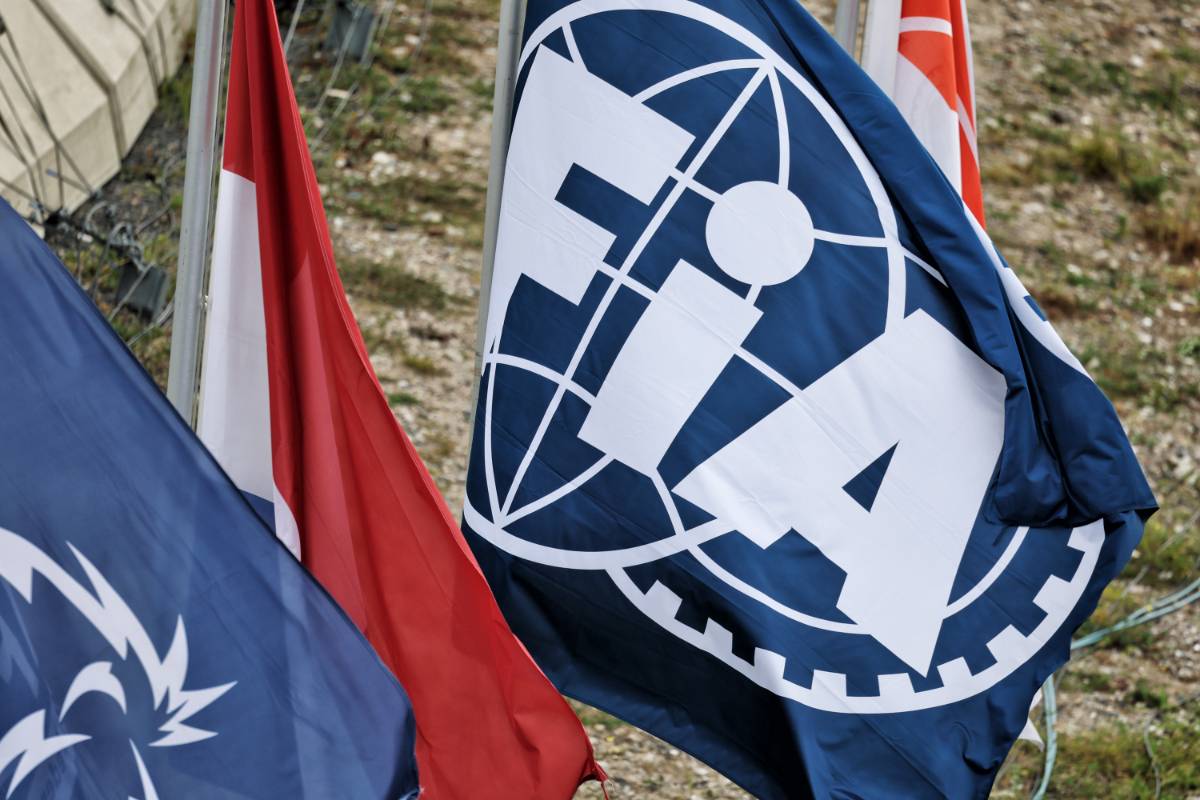国际汽联 FIA 官方旗帜